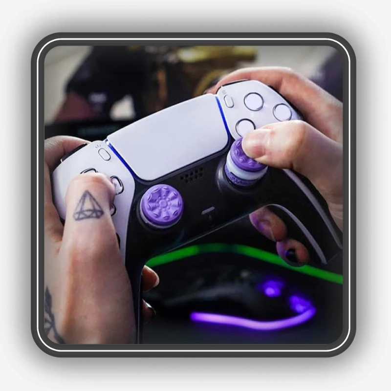روکش آنالوگ KontrolFreek Galaxy در حال استفاده