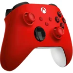 نمای سه‌رخ دسته Xbox Pulse Red