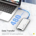 نمایش کابل شارژ لایتنینگ پدارول مدل P1 هنگام اتصال دستگاه به لپ‌تاپ و انتقال اطلاعات