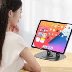 نمایش پایه نگهدارنده تبلت ارلدام مدل ET-EH334 روی میز