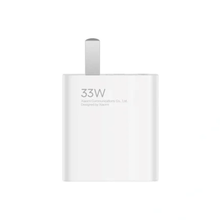 نمای روبه‌روی بدنه سفید شارژر دیواری شیائومی 33 وات به همراه کابل تبدیل USB-C