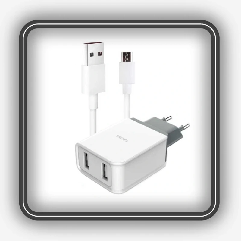 نمایش دو درگاه USB و کابل همراه شارژر دیواری تسکو مدل TTC 55 به همراه کابل تبدیل microUSB