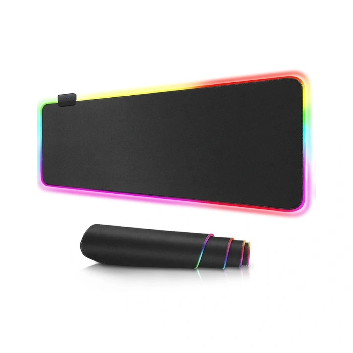 نمای اصلی ماوس پد گیمینگ مدل MP03 با نورپردازی RGB و طراحی بزرگ