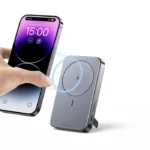 نمایش شارژ بی‌سیم پاوربانک UGREEN PB206