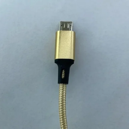 نمای جزئیات کانکتور Micro USB کابل شارژ میکرو پدارول مدل P1