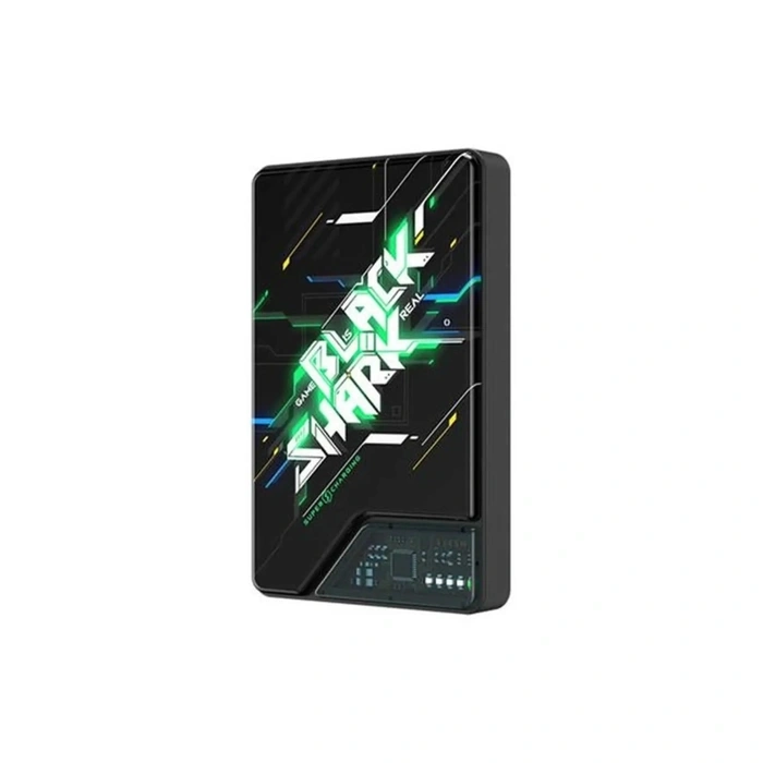 نمایی از طراحی گیمینگ و ظاهر سایبرپانکی پاوربانک 10000 میلی آمپر بلک شارک Black Shark BPB08